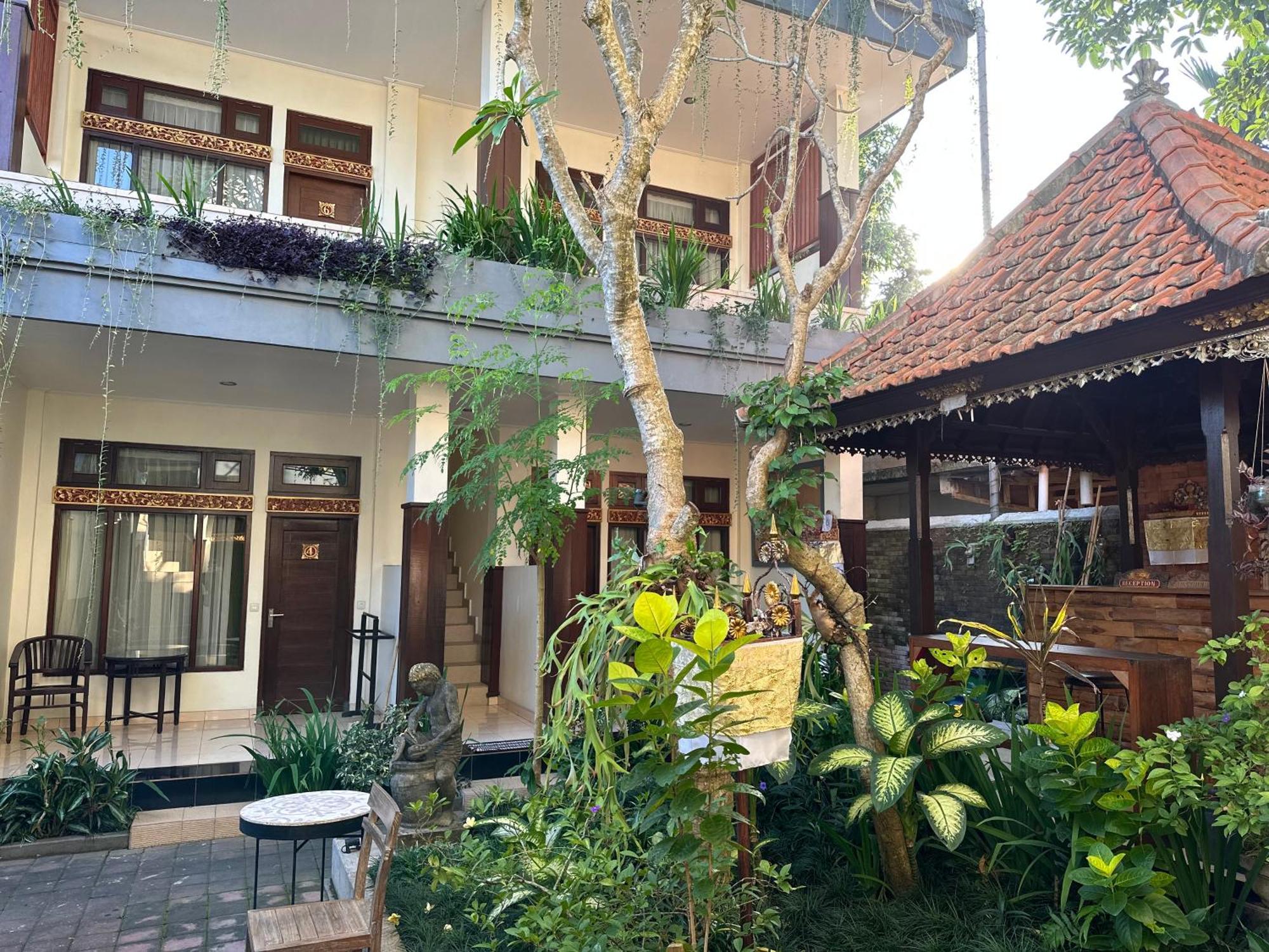 Brata Inn Ubud Esterno foto