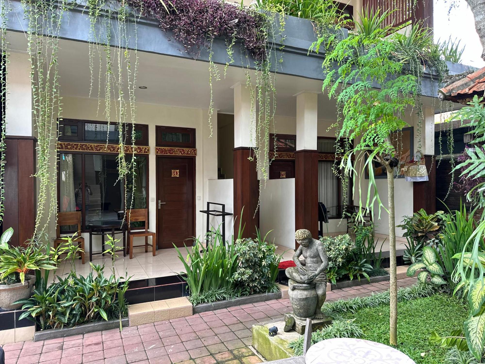 Brata Inn Ubud Esterno foto