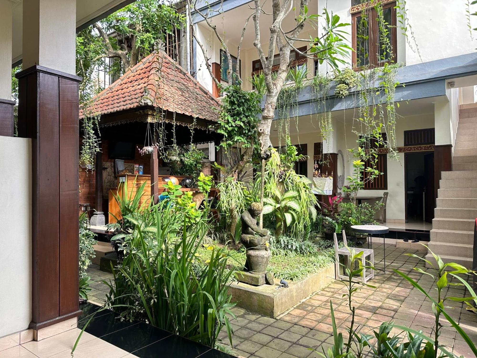 Brata Inn Ubud Esterno foto